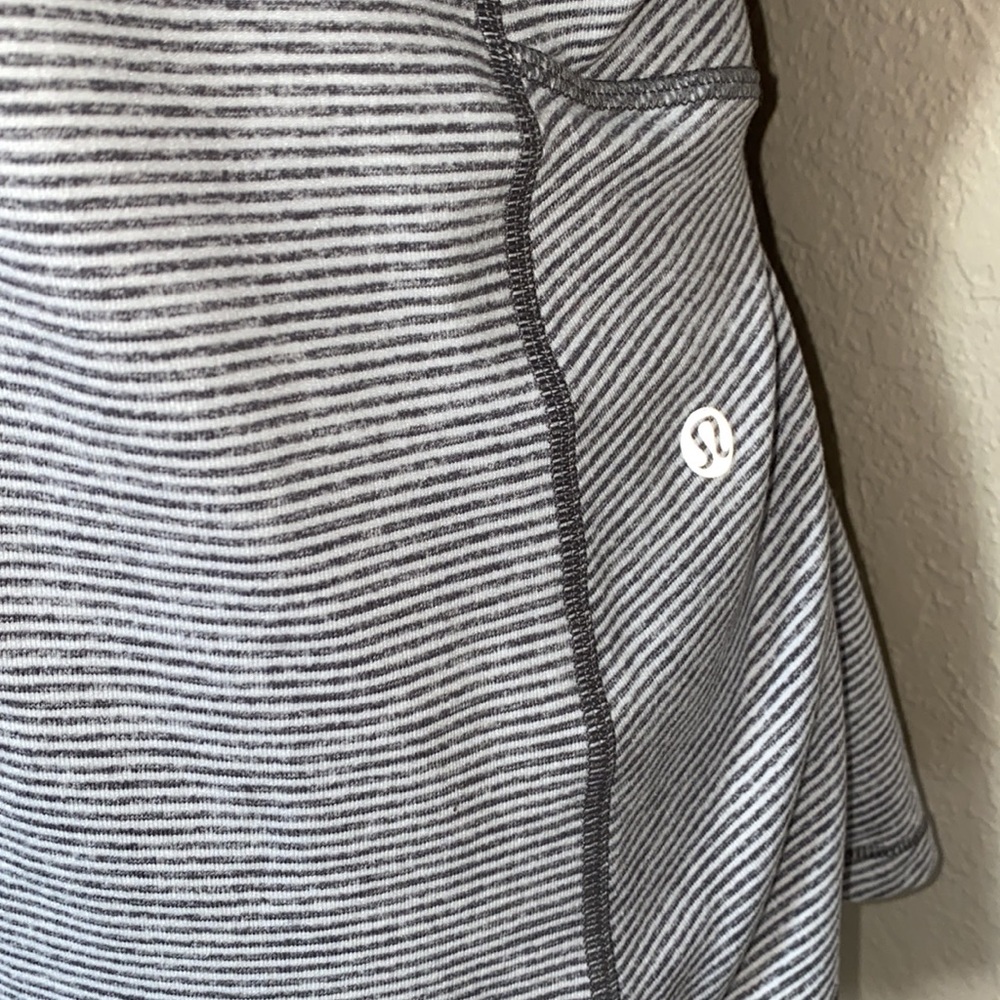Lululemon Pullover - Picture 10 of 15